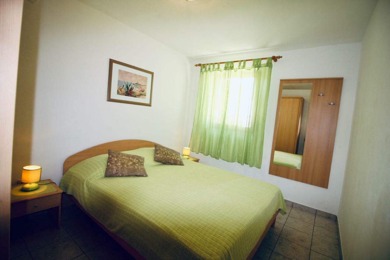 Charming Vesna Ravni Apartment